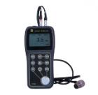 測量金屬、塑料、陶瓷、玻璃及其他任何超聲波的良導(dǎo)體的厚度; 測量范圍：1.2mm～225.0mm（鋼）;管材測量下限：Φ20mm×3.0mm;分辨率：0.1mm ;精度：±（1%H+0.1）mm;H為被測物實際厚度;聲速調(diào)節(jié)范圍:1000m/s～9999m/s

