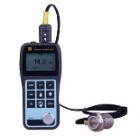 測量范圍：5.0mm～40.0mm（鑄鐵）5～300.0mm（鋼）;顯示分辨率：0.1mm;測量精度：±（1%H+0.1）mm H為被測物實際厚度;適合測量金屬、塑料、陶瓷、玻璃及其他任何;超聲波的良導(dǎo)體的厚度

