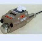 α-3000cn數(shù)字回彈儀系機電一體數(shù)字化智能型儀器，直接打印記錄測區(qū)砼強度 。適合一般建筑工程質(zhì)量監(jiān)督檢測站（中心），是中等規(guī)模工程質(zhì)檢測儀器的佳品。
