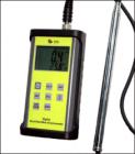 TPI -575  轉輪/熱線式兩用風速儀,雙數(shù)字LCD.測量：風速：m/s，Km/h，ft/min，Knots，mile/s.溫度：℃，℉.量程：熱線風速：0.2~20m/s.傳感器：玻璃珠熱敏電阻.轉輪風速:0.4~25m/s.傳感器：低阻力滾珠軸承風扇.溫度：-20~80℃
