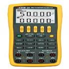 VICTOR 25為多功能、高精度、高穩(wěn)定、容易使用攜帶的手持式現(xiàn)場過程校驗(yàn)儀，它提供強(qiáng)大的功能可測量輸出和校準(zhǔn)幾乎所有過程參數(shù).測量和輸出的基本精度可達(dá)0.02%，測量顯示為5位，輸出顯示位6位.測量功能：直流電壓、直流電流、歐姆、頻率、熱電偶、熱電阻、開關(guān)量測量值的顯示保持及平均值處理、內(nèi)部提供24V回路電源
