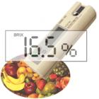 DRB58-92nD 糖度數(shù)顯折射儀  用來(lái)測(cè)量與糖有關(guān)的溶液（如水果汁、軟飲料、酒等），確定食物、飲料的糖含量以及水果的最佳成熟期，控制生產(chǎn)過(guò)程溶液的濃度，也可用來(lái)控制各種工業(yè)溶液的濃度（如切割液和磨削液）。帶有自動(dòng)溫度補(bǔ)償系統(tǒng)。

