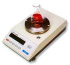 MP200A 電子精密天平,新一代電磁式稱(chēng)量傳感器，使產(chǎn)品的精度有了可靠保障。具有全自動(dòng)故障檢測(cè)，自動(dòng)校準(zhǔn)，超載保護(hù)等多種應(yīng)用程序,內(nèi)置RS232C接口，設(shè)有計(jì)件、百分比、單位轉(zhuǎn)換等功能、可直接連接計(jì)算機(jī)、打印機(jī)等。最大稱(chēng)量:210g;可讀性:1mg 
