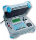 MI2141 便攜式電器安規(guī)測試儀, 接地連接測試 測試電流：100 mA, 4 A, 10 A, 25 A 測量范圍：0.00 - 19.99Ω    精度： ±(5 % +5 字), 絕緣測試 測試電壓：250 V, 500 V 
測量范圍：0.00 - 199.9 M Ω , 替代泄漏測試,測試電壓：40 V 