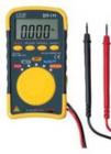數(shù)字萬用表 DT-111 具備8大功能，包括直流電壓，交流電壓，電阻，電容，頻率，占空比，短路測(cè)試和二極管測(cè)試，以及數(shù)據(jù)保持等相關(guān)功能;4000位數(shù)字液晶顯示屏;操作簡單，數(shù)據(jù)保持和最大值保持功能.
