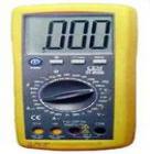 數(shù)字萬用表 DT-2005B 超大帶背光高對(duì)比2000位數(shù)字液晶顯示屏;八種測(cè)量：交流/直流電壓，交流/直流電流，電阻，電容，二極管，短路測(cè)試;