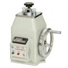 XQ-1型金相試樣鑲嵌機(jī)是對微小或不規(guī)則形狀和不易手拿的試樣，用熱固性塑料先進(jìn)行鑲嵌成形，也是磨拋工作必不可少的前道工序。本機(jī)系機(jī)械式鑲嵌機(jī)，加熱溫度由數(shù)字溫度儀控制，試樣壓制規(guī)格：Φ22、Φ30、Φ45×15mm.加熱器規(guī)格：650W 220V 50Hz