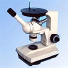 4X1金相顯微鏡是用來(lái)鑒定和分析各種金屬和合金的組織結(jié)構(gòu)，可廣泛地應(yīng)用在工廠或?qū)嶒?yàn)室進(jìn)行鑄件質(zhì)量的鑒定；原材料的檢驗(yàn)或?qū)Σ牧咸幚砗蠼鹣嘟M織的研究分析等工作。本儀器可配用攝影裝置進(jìn)行顯微攝影。倒置,單目物鏡,10X,40X(平場(chǎng)),100X(油)  (100-1250X)