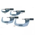 特點(diǎn)：

? 非旋轉(zhuǎn)心軸和新型棘輪套管。

? 10mm/rev 快速心軸進(jìn)給。

? 帶有絕對(duì)原點(diǎn)線性刻度。

? 達(dá)到 IP54 塵／水防護(hù)標(biāo)準(zhǔn) (不與數(shù)據(jù)輸出電纜連接時(shí))。

? 帶有 SPC 數(shù)據(jù)輸出。

? 帶有一個(gè)基準(zhǔn)桿，可用于設(shè)置原點(diǎn)。(用于測(cè)量范圍在 30mm 以上的型號(hào))
