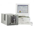 電腦控制下的精確可靠的桌面式儀器，可通過Windows系統(tǒng)軟件加以操作 

采用d/8(擴散照明/8°受光方式)光學(xué)系統(tǒng)。 

測量口徑為φ25.4mm、φ8mm、3×5mm。 

可通過d/0光學(xué)系統(tǒng)測量透射色。 

可進行UV光量的調(diào)整和熒光色的測量。

