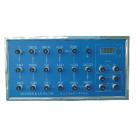 ●阻值范圍高達(dá)1000GΩ。 

●溫度穩(wěn)定性好，寬的溫度范圍下使用可確保精度。 

●最大工作電壓可達(dá)10kV。 

●備有0.1μF/10kV電容，可作電容性負(fù)載試驗(yàn)。 

●備有3 LCD 數(shù)字電壓表。內(nèi)阻10GΩ,量程1999V；19.99kV可選擇使用。
