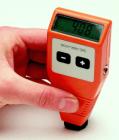 Elcometer345涂層測厚儀具有整體式與分離式兩種形式探頭，可測量鐵基（F）、非鐵基（F）或鐵基及非鐵基（FNF）材料的涂層厚度，范圍:0-1500/0-60
 
