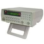 AT8603B 函數(shù)信號發(fā)生器是一臺DDS數(shù)字直接合成信號發(fā)生器，它以CPU為核心，由多塊大規(guī)模集成電路組成的技術(shù)含量較高的儀器，運用單片機電路進行整周期頻率測量和智能化管理，對于輸出信號的頻率、幅度，用戶可以準確地讀出。具有精度高、穩(wěn)定度高，多功能、操作方便、可靠性高的特點則電子工程師、電子通訊實驗室，國防部門生產(chǎn)線及科研、教學所需配置的理想設(shè)備。