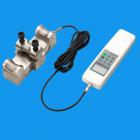 功能： 
HD旁壓張力測試儀安裝方便、操作簡單、維修容易，專用于測量鋼絲繩的張力。鋼絲繩通過U形螺栓固定在傳感器上，當(dāng)鋼絲繩受拉力時(shí)，力通過導(dǎo)向輪作用于傳感器上。
