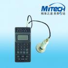 技術(shù)參數(shù)：
示值范圍：HRC15-70/HB100-550/HV100-999
顯示精度：洛氏硬度顯示時，全量程內(nèi)顯示精度0.1
示值精度：±1洛氏C硬度單位
壓頭規(guī)格：136 金剛石角錐體
接觸壓力：均勻的接觸壓力12N±1N
使用電源：AC220V±10%/DC5V
外形尺寸：185×85×42MM
儀器重量：300G
工作環(huán)境溫度：0~50度
