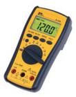 產(chǎn)品特點
 
? 真有效值測量
? 測量精度：3 3/4位
? 自動/手動量程，易于操作
? 背光大顯示屏，塑膠保護(hù)外套，自動關(guān)機(jī)功能
? 可選光電隔離RS232通信接口，配合PC機(jī)分析軟件進(jìn)行數(shù)據(jù)分析
? 可與鉗形適配器配合使用，測量大電流

