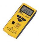 產(chǎn)品特點(diǎn)
 
? 真有效值測(cè)量
? 測(cè)量精度：3 1/2位
? 自動(dòng)/手動(dòng)量程
? 體積：125mm×60mm×24mm，手機(jī)大小
? 重量：110g
? 過載保護(hù)：測(cè)電壓：600V（AC/DC）、測(cè)電阻：450V（AC/DC）
? 機(jī)身內(nèi)置表筆
