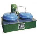 用  途

M-2型金相試樣預(yù)磨機(jī)(簡(jiǎn)稱預(yù)磨機(jī)),是一種濕式磨光機(jī),它利用各種不同粒度的抗水砂紙,對(duì)各種金屬有其合金的試樣進(jìn)行磨光。采用本預(yù)磨，除以機(jī)械磨光代替手工操作提高制作試樣的效率以外，還能完全除去試樣切割機(jī)過程中產(chǎn)生的塑料變形和表面的熱痕跡，供進(jìn)一步拋光后進(jìn)行組織的預(yù)微測(cè)定。

