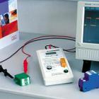 產(chǎn)品描述 

ISOLAB防雷器老化測(cè)試儀,是用于絕緣電阻和防雷器性能測(cè)試的儀表。

使用選擇開(kāi)關(guān)調(diào)整待檢測(cè)模塊的類型，插入防雷模塊，自動(dòng)進(jìn)行測(cè)量程序。

可顯示壓敏電阻在1mA或3mA下壓敏電阻的讀數(shù)。通過(guò)對(duì)照公差范圍表，查看防雷模塊是否老化，如果測(cè)試值超出公差范圍，或者超出產(chǎn)品出廠值的10%，則該防雷器需要予以更換。

對(duì)于非OBO產(chǎn)品則將防雷模塊置于引線之間，使用選擇開(kāi)關(guān)調(diào)整到檢測(cè)模塊類型，則可檢測(cè)出壓敏電壓值，并知道該防雷模塊是否老化。