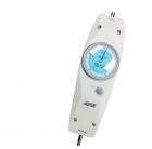 本機(jī)臺(tái)安裝于試驗(yàn)機(jī)上使用，測(cè)試值穩(wěn)定，再現(xiàn)精度高，使品質(zhì)更有保障。 
不論N的單位或Kgf單位均可在1支推拉力計(jì)上做到，一舉兩得。